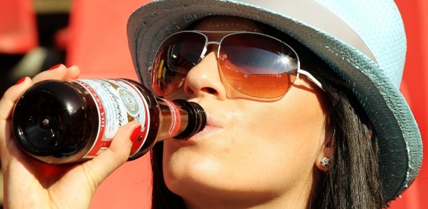 Consumo de bebida alcoólica em estádios da Bahia está liberado desde fevereiro deste ano