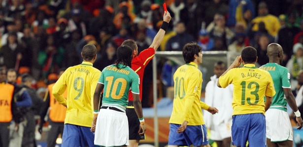 Kaká usará ausência forçada por expulsão para concluir projeto de auge na  Copa - 21/06/2010 - UOL Copa do Mundo - Últimas Notícias