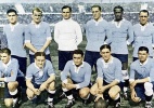 Uruguai organiza e ganha a primeira Copa do Mundo, dando início à mítica Celeste Olímpica