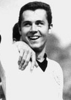 Franz Beckenbauer, jogador alemão, a Geoffrey Hurst, autor do polêmico gol na final, 16 anos após a decisão