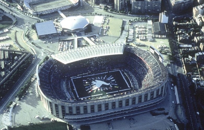 Com o estádio lotado, Espanha organiza abertura da Copa do Mundo de 1982