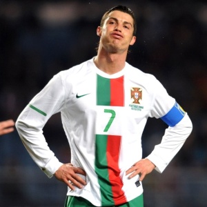 Cristiano Ronaldo d assistncia, mas lamenta ao perder chance na vitria de Portugal sobre a China