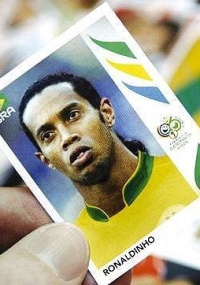 Figurinha de Ronaldinho em 2006