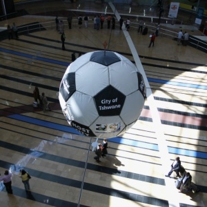 Vista geral do novo terminal do aeroporto de Johanesburgo, inaugurado para o Mundial