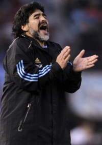 Maradona encantou os italianos quando vestiu a camisa do Napoli