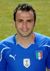 O atacante italiano Giampaolo Pazzini no gostou da Jabulani