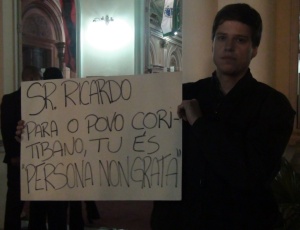 Rafael Zimmermann fez protesto solitrio durante homenagem oficial a Ricardo Teixeira em Curitiba