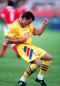 Hagi comemora gol contra a Sua na Copa do Mundo de 1994