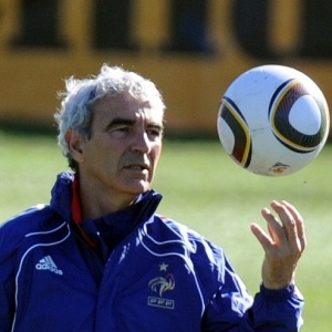 Aps empate com Uruguai na estreia, Domenech descartou fazer muitas mudanas na Frana