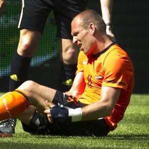 Robben no participou de treino da seleo holandesa e est fora de estreia da equipe na Copa