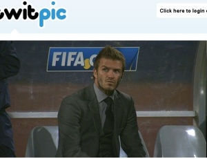 Flagra de David Beckham aps a falha de Green, durante a partida entre Estados Unidos e Inglaterra