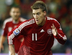 Preparador da Dinamarca acusou o Arsenal de mascarar a leso de Bendtner antes do Mundial