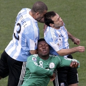 Yakubu elogiou desempenho contra a Argentina, mas destacou que olhar para frente  fundamental