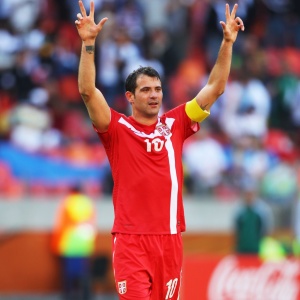 Dejan Stankovic se tornou recordista ao jogar terceira Copa do Mundo por pas diferente