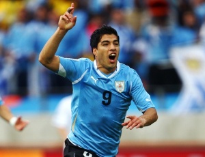 Grande revelao do futebol uruguaio, Luis Surez deixou o seu pas quando tinha apenas 17 anos