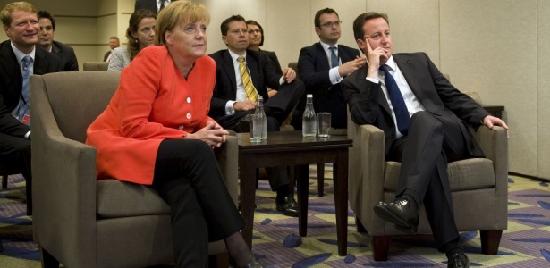 David Cameron comparece à Abadia de Westminster