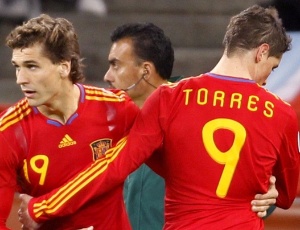 Fernando Llorente entra no lugar de Fernando Torres no jogo contra Portugal