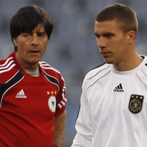 Lukas Podolski foi liberado aps treinamento e poder reforar seleo alem, de Joachim Lw