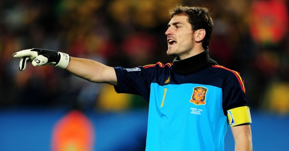 Iker Casillas, goleiro da Espanha, no jogo contra o Paraguai