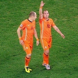 Sneijder e Robben, os dois principais jogadores <br>da seleo Holanda na Copa do Mundo da frica