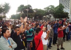 Sindicato mantém greve no Maracanã e manda operários para casa - Pedro Ivo Almeida