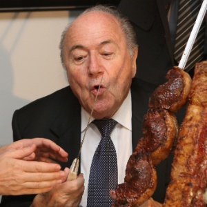 Joseph Blatter, presidente da Fifa, também agradeceu ao "delicioso jantar"