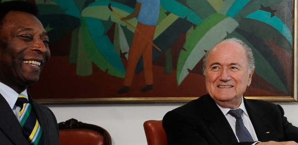 Blatter, presidente da Fifa, homenageia o Santos por 100 anos de história no futebol - EFE